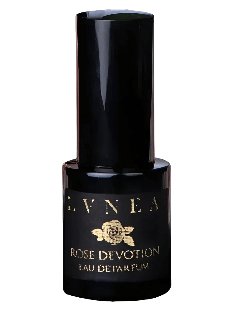 Rose Devotion by Lvnea