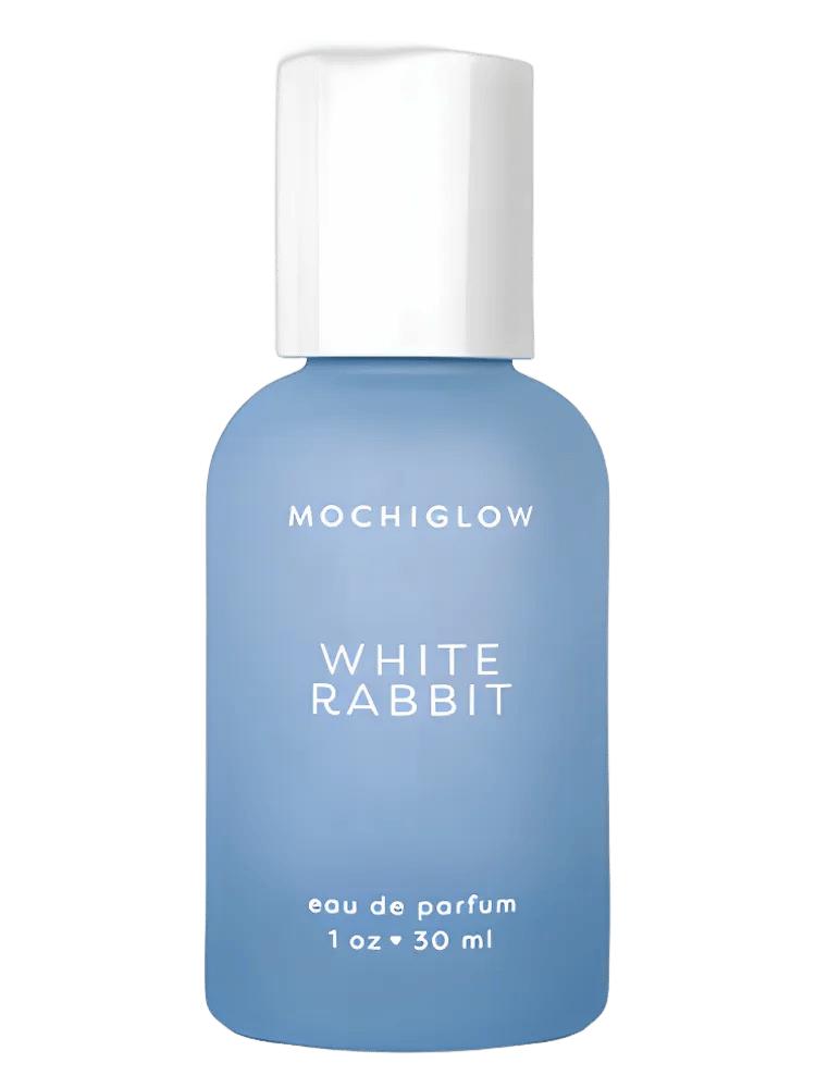 White Rabbit by Mochiglow
