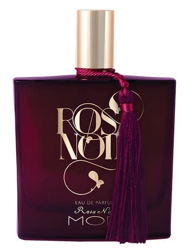 Rosa Noir by Mor